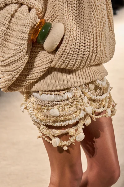 Look 125